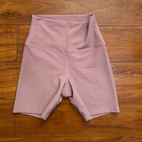 Beach riot antique rose biker shorts - Picture 2 of 3